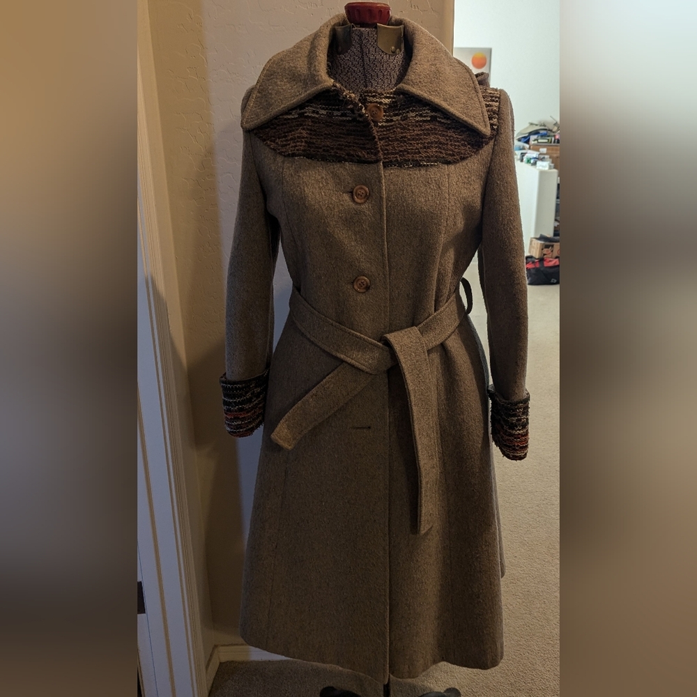 Vintage Jill Jr Wool Coat with Hood in Light Brown Size Medium